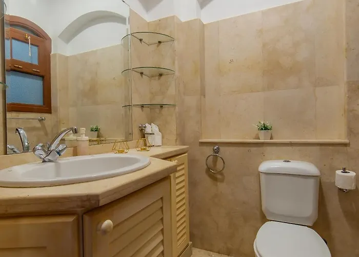 3-bedroom - Great Location- Upper Nubia Appartement Hurghada
