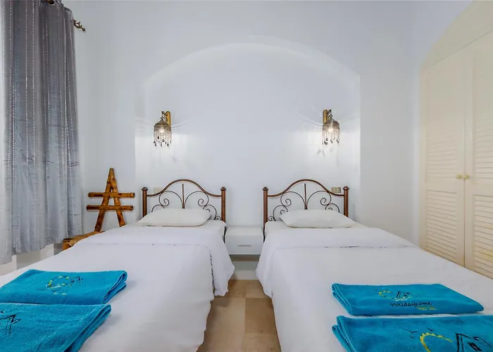 3-bedroom - Great Location- Upper Nubia *