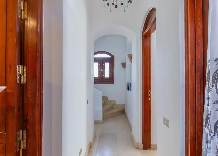 3-bedroom - Great Location- Upper Nubia
