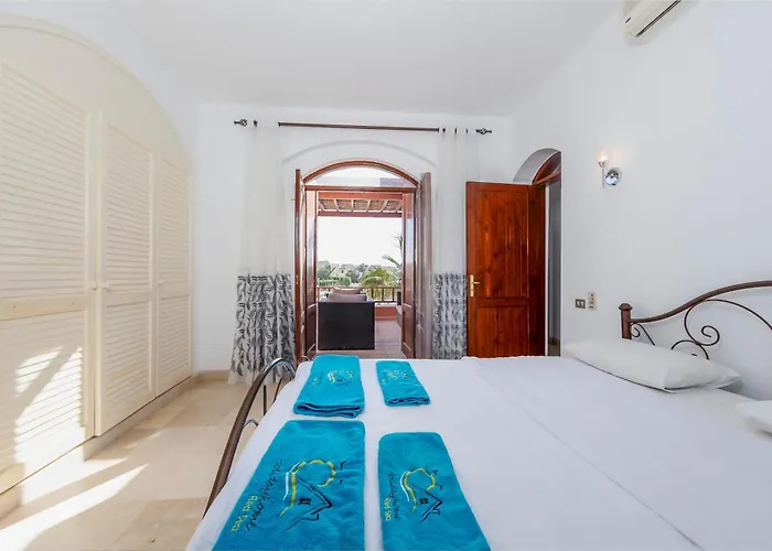 3-bedroom - Great Location- Upper Nubia Appartement *